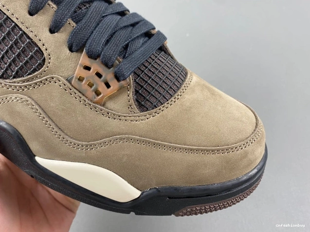 Travis Brown Scott Air TS Retro Jordan AJ4-882335 x 4 0712